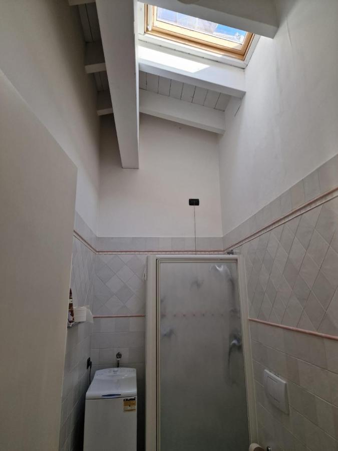 Vittoria Al Lago Apartment Desenzano del Garda Luaran gambar