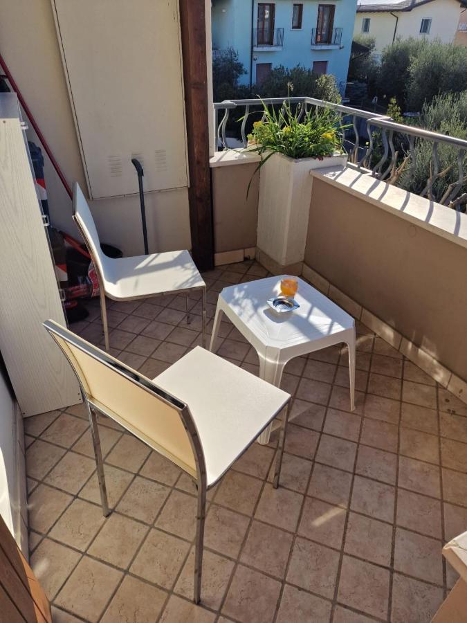 Vittoria Al Lago Apartment Desenzano del Garda Luaran gambar